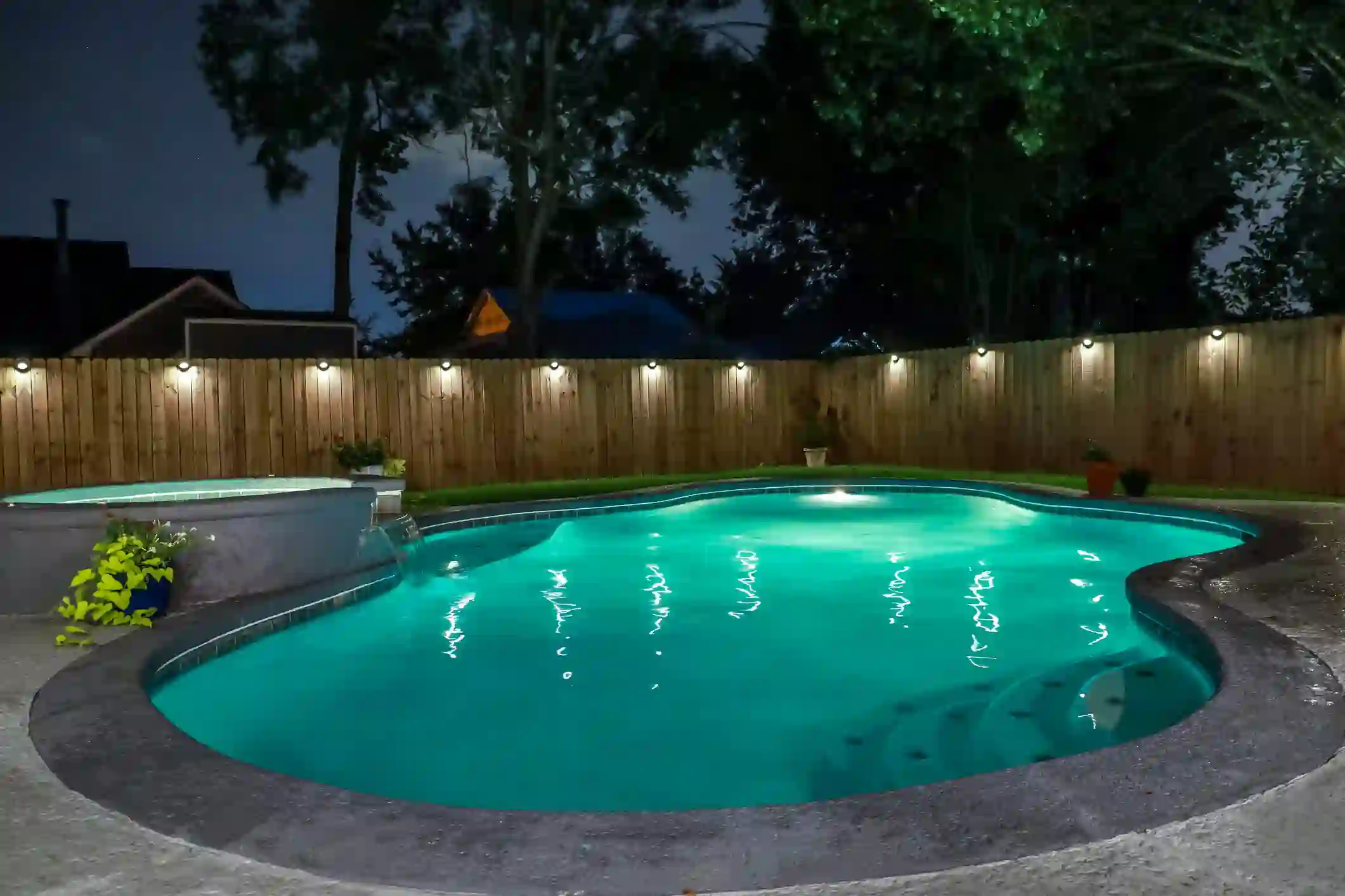 Experienced Pool Light Replacement East Rockaway, NY Experienced Pool Light Replacement East Rockaway, NY